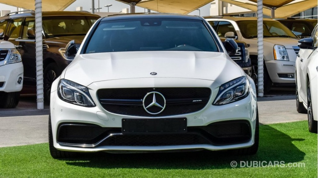 2022 MercedesBenz EClass Engine