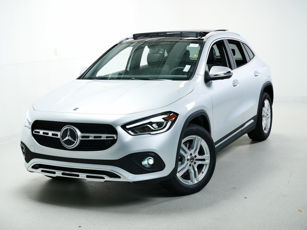 2022 Mercedes GLC 250 Wallpapers