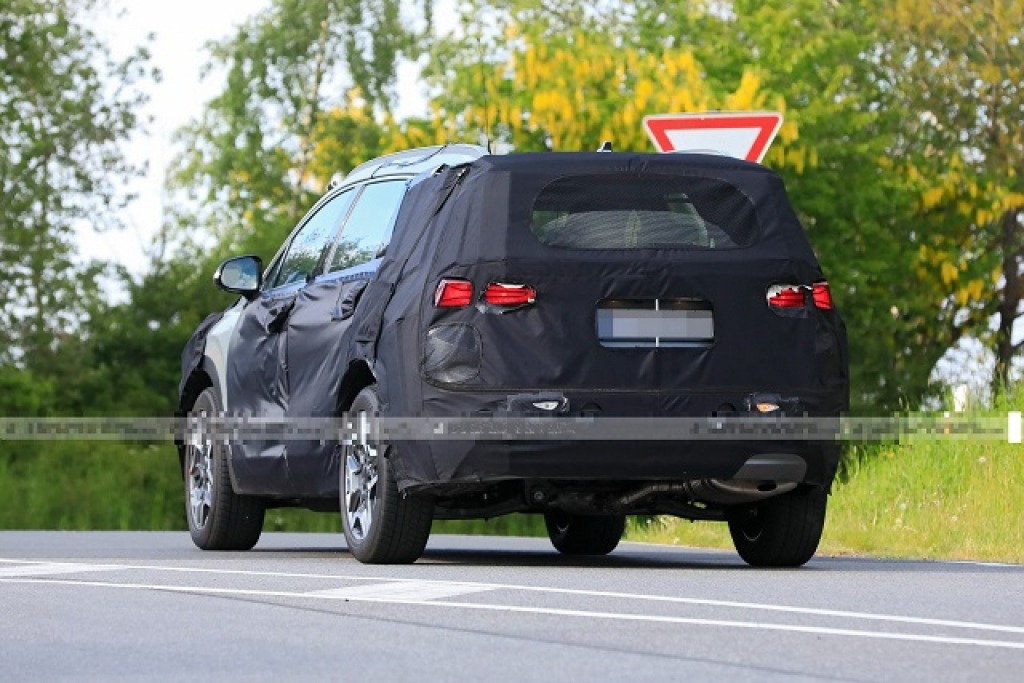 2022 Hyundai Santa Fe Pictures