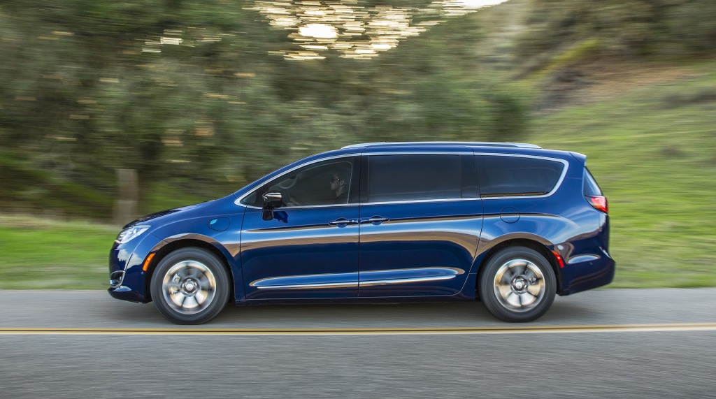 2023 Chrysler Pacifica Pictures