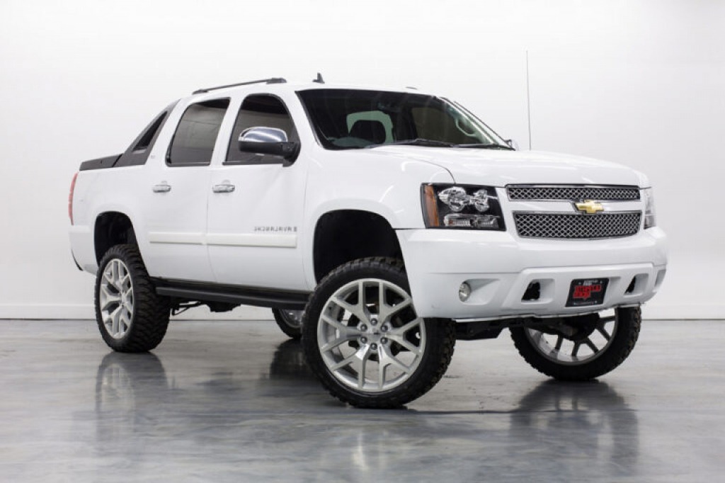 2022 Chevy Avalanche Price