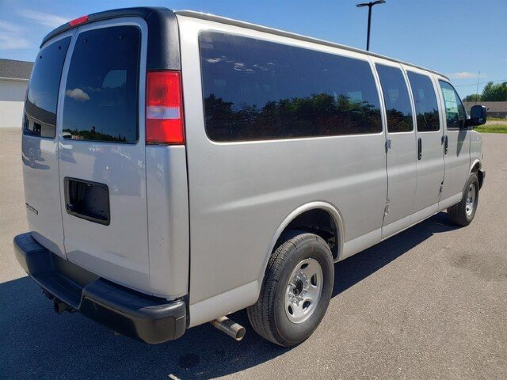 2022 Chevy Express Van Spy Shots