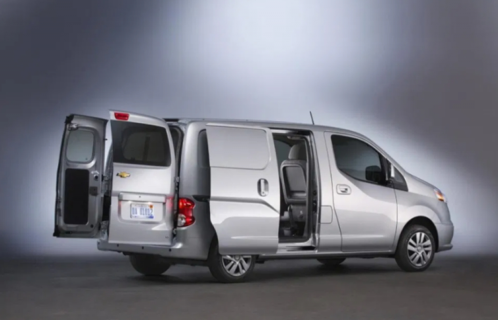 2022 Chevy Express Van Wallpapers