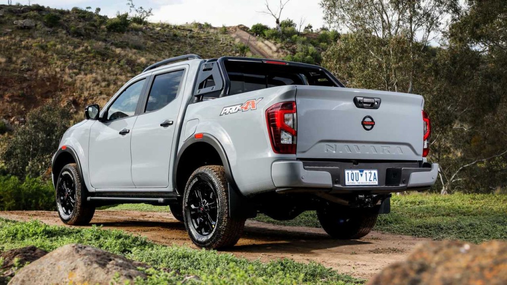 2022 Nissan Navara Wallpaper