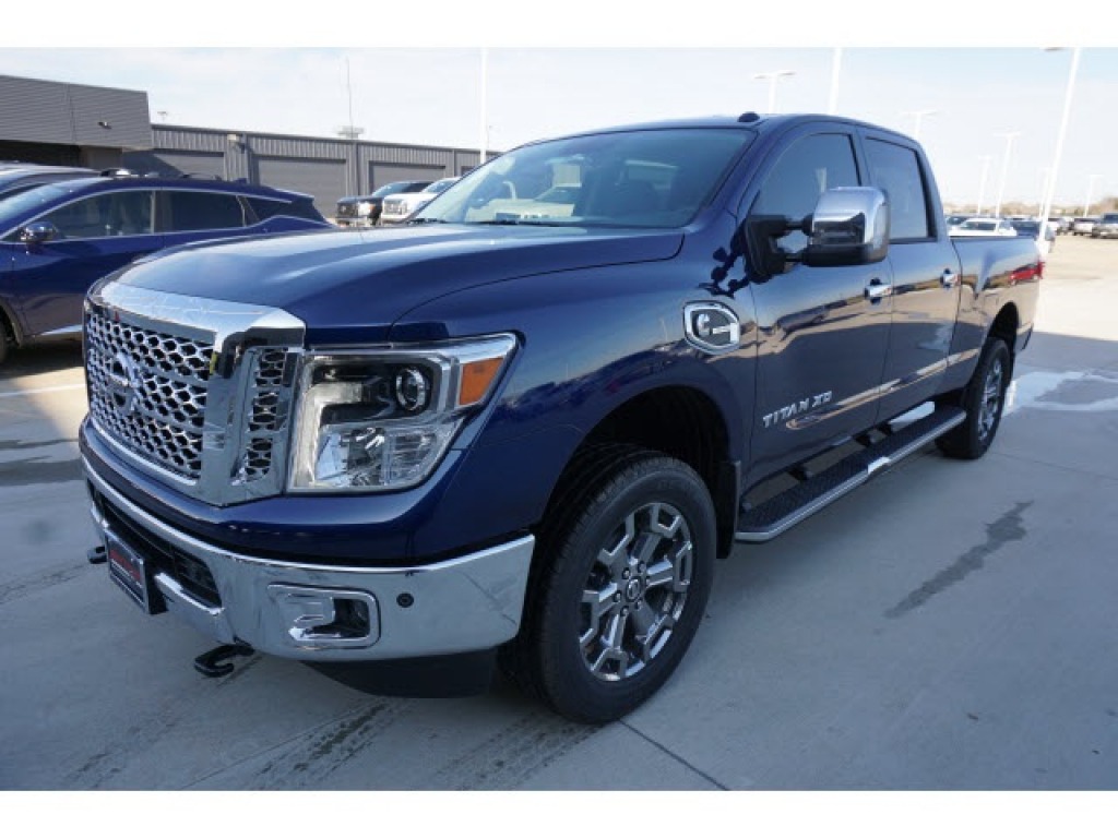 2022 Nissan Titan XD Powertrain