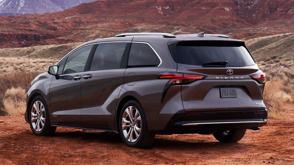 2022 Toyota Sienna Spy Photos
