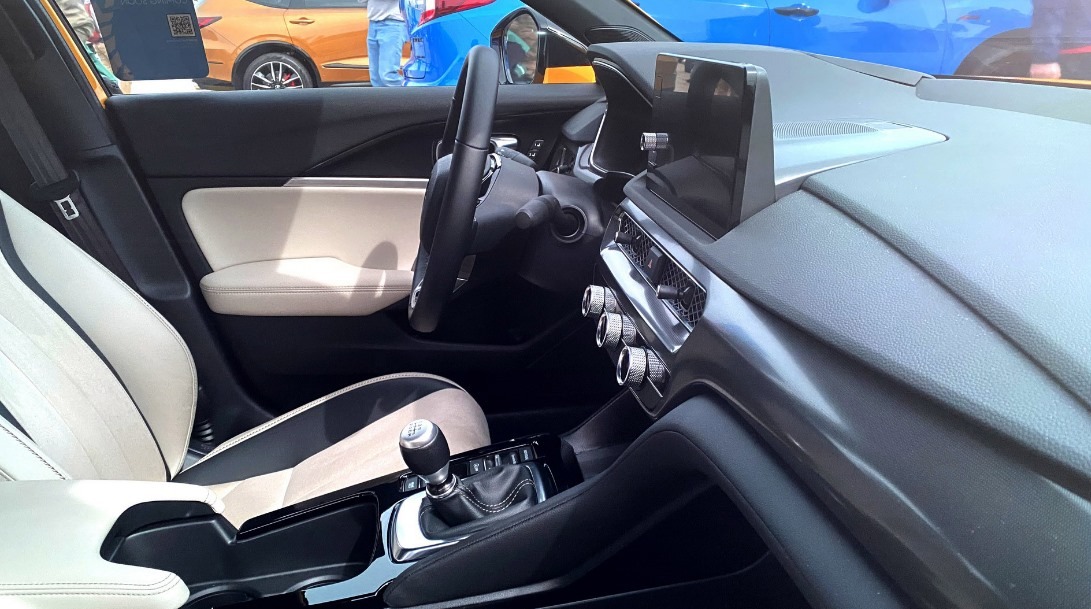2023 Acura Integra Interior