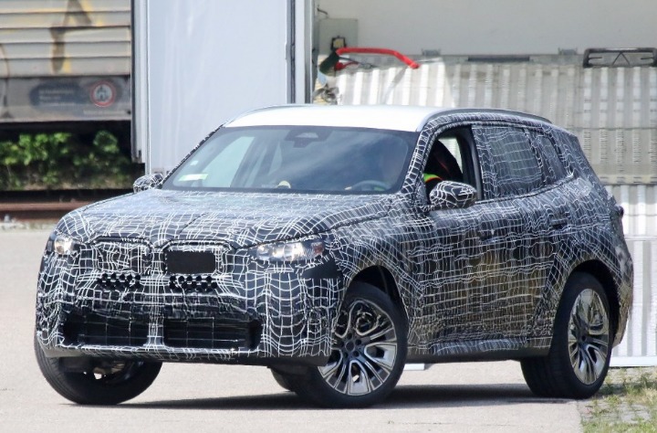 2025 BMW X3 Spy Shots